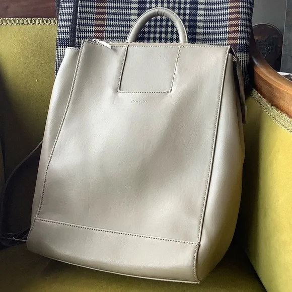 Matt & Nat Vignelli Backpack - Picture 2 of 8